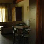 阿格里图丽斯姆酒店 农家乐 *
